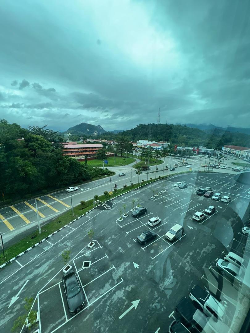 Samsara Studio Apartment At Kompleks Mutiara Gm グア・ムサン エクステリア 写真